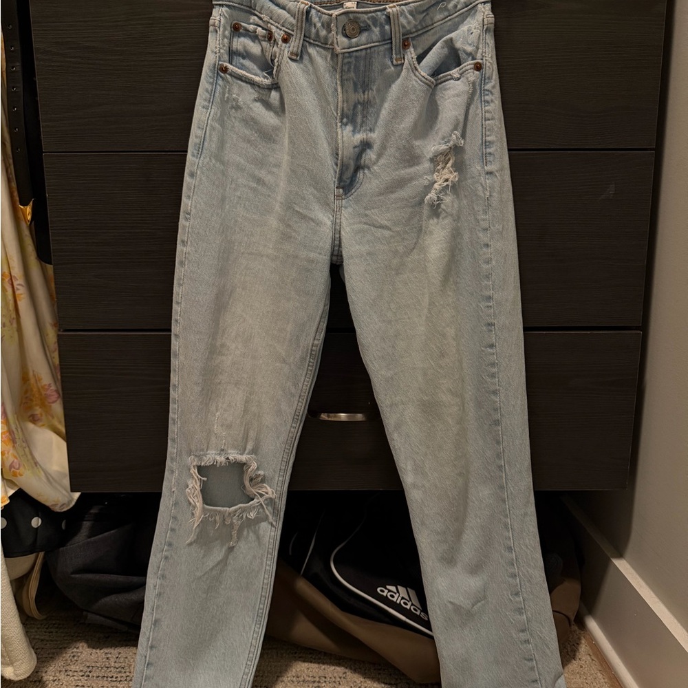 Abercrombie & Fitch Light Wash Distressed Cropped Jeans